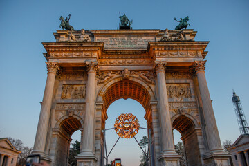 Fototapeta premium The Arch of Peace illuminated in Milan