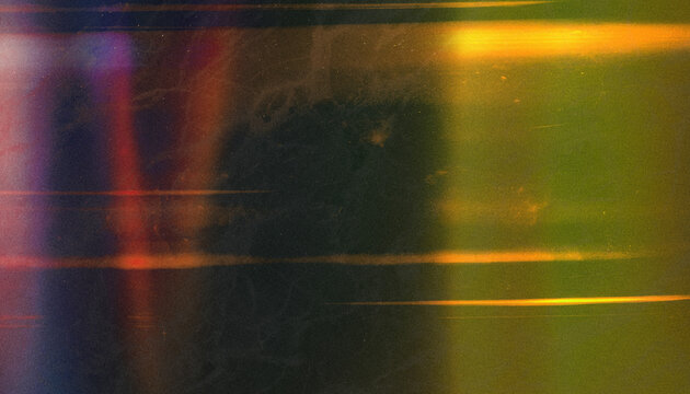 Overlay grunge con graffi e polveri effetto pellicola vintage, sfondo retr&ograve; con rumore di vecchia macchina fotografica