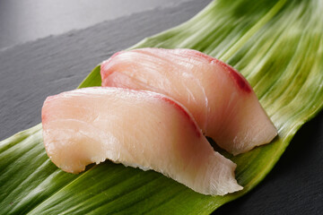 握り寿司　はまち