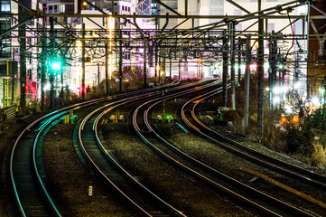 Obraz premium 夜の鉄道
