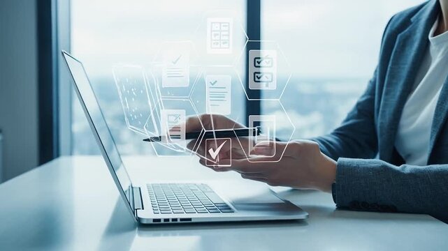 Profesional trabajando en port&aacute;til con checklist digital flotante. Concepto de productividad, gesti&oacute;n de tareas y cumplimiento de objetivos empresariales.