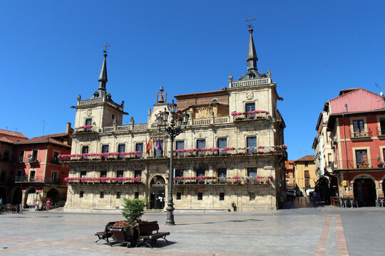 Plaza Mayor de Leon in July 2024 Historic city hall