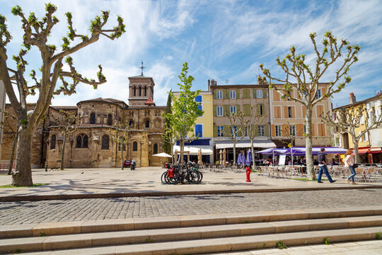 La place des Clercs &agrave; Valence (Dr&ocirc;me)