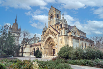 The romanesque style Jak Chapel at Vajdahunyad Castle in Budapest, Hungary © Lefteris Papaulakis