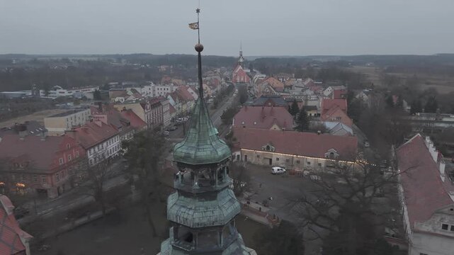 Przelot dronem nad zamkiem w Niemodlinie