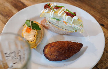 Montaditos, a famous tapas dish from Spain's Basque Country 　