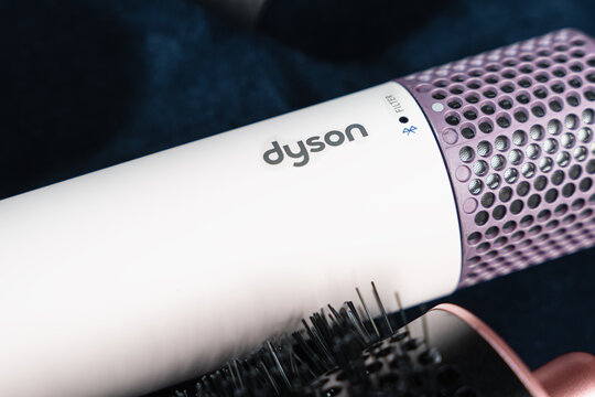 Premium Dyson Hair Styling Tool Detail