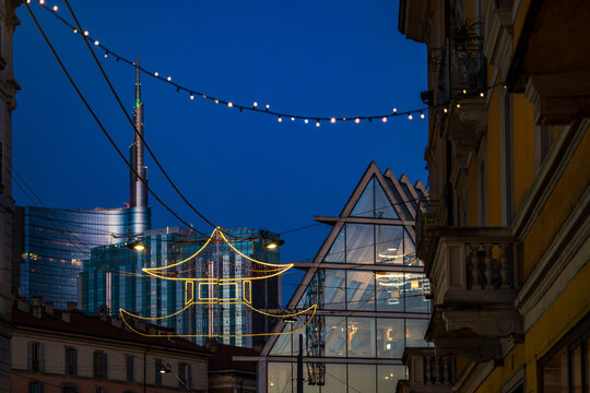 Chinese New Year in Milan: Pagoda lights