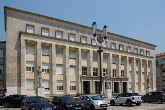 Modern sculptures at the facade of the Faculdade de Letras of the University of Coimbra, Coimbra, Portugal