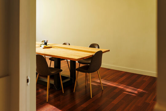 Modern and bright meeting room
