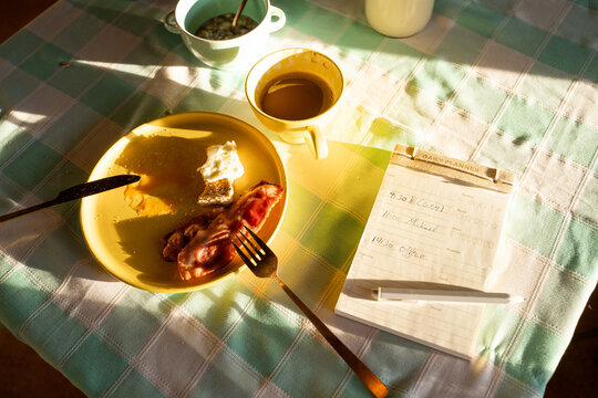Breakfast and to do list 