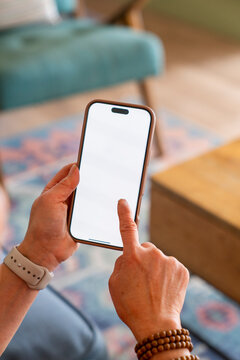 blank smartphone screen 