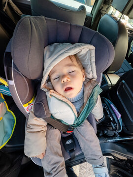 Baby sleeping in car seat