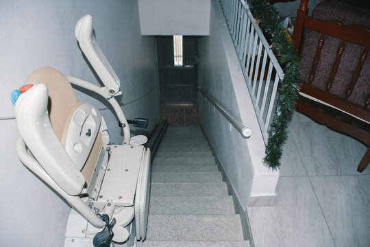 Electric stair chair
