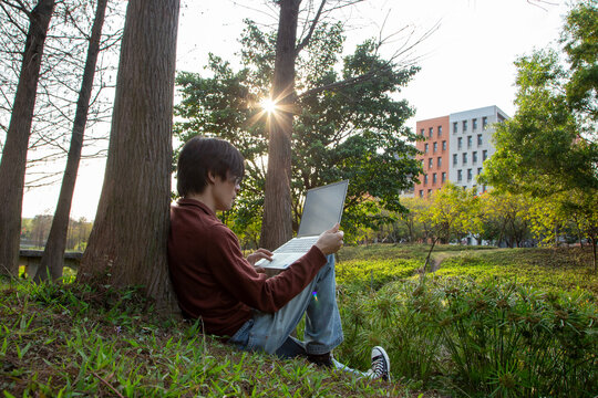 Using a computer outdoors
