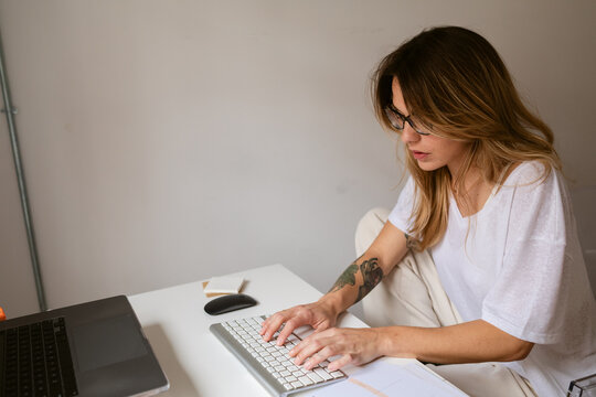  Morning Writing Desk Work