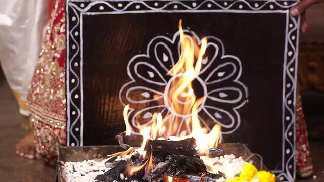 Khoi daan with Bengali decoration in an Indian wedding