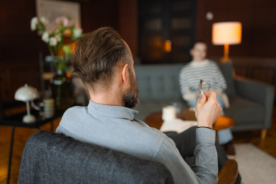 A woman at a psychologist's appointment