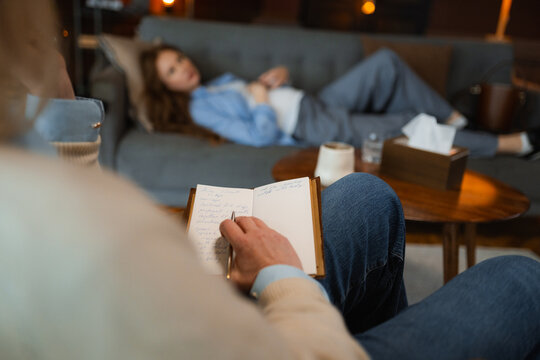 A woman at a psychologist's appointment