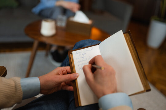 A woman at a psychologist's appointment