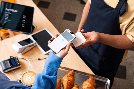 Mobile Payment with Square Reader in Coffee Bakery