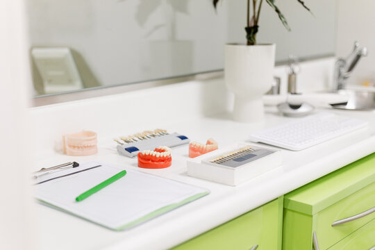 Dental Tools Counter Models