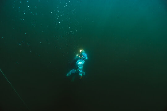 Freediving Rescue Scenario in Low-Light Conditions