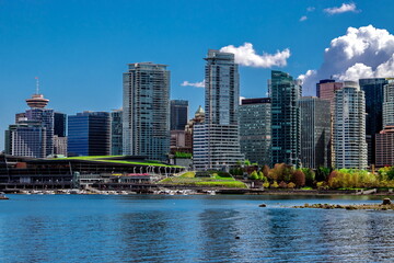 Obraz premium View at Vancouver Harbor and Downtown of Vancouver City