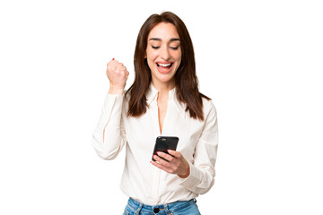 Fototapeta premium Young caucasian woman over isolated chroma key background surprised and sending a message