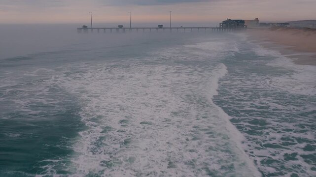 Foggy pier 4k