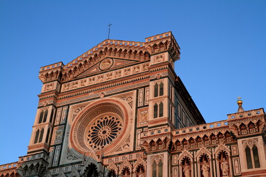 Piazza del Duomo and cathedral of Santa Maria del Fiore, Florence, Italy