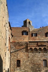Naklejka premium The historic medieval center of the Italian hill town of San Gimignano, Italy