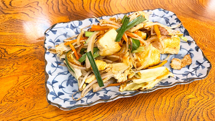 沖縄料理 具だくさんでヘルシーな豆腐チャンプルー