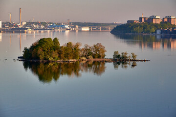 Naklejka premium Nacka Waterfront Panorama with Mirrored Island