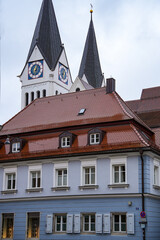 Obraz premium Eichstätt Cathedral (officially St. Mary's Cathedral) in Bavaria. In the foreground is the bishop's residence, which houses the apartment of the Bishop of Eichstätt.