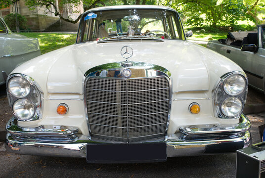 Mercedes-Benz 230 S from 1965