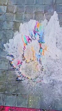 Satisfying sound balloons popping and glass breaking video 