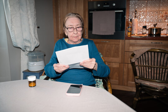 Retired woman reading 