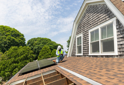 House Solar Panel tradesman  inspection 