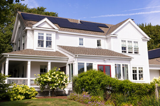 Luxury Home  solar Panel roof 