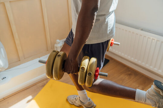 Bulgarian Split squats at home