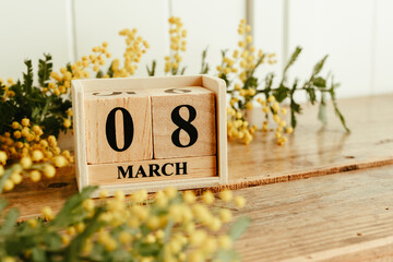 3月8日のカレンダーとミモザ　国際女性デー　ミモザの日