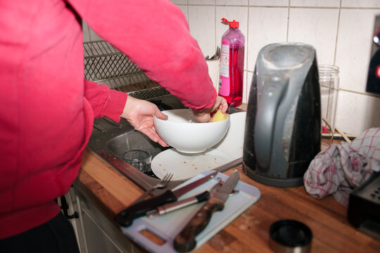 Washing dishes