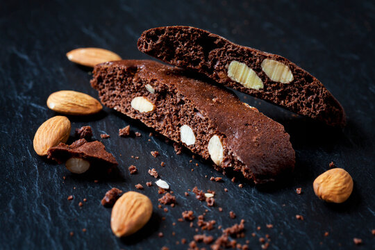Cantuccini and almonds on slate