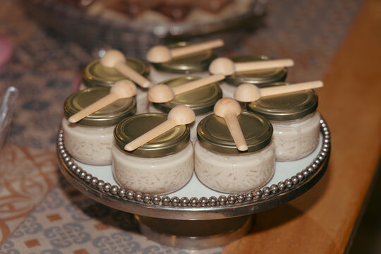 postres