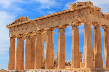 Fototapeta premium Parthenon temple on the Acropolis of Athens, Greece.