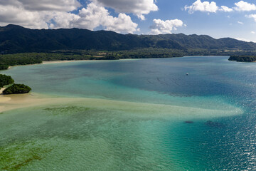 石垣島川平湾（ドローンによる空撮）