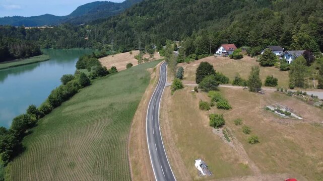 Fluss Drau bei Sobotj in K&auml;rtnen