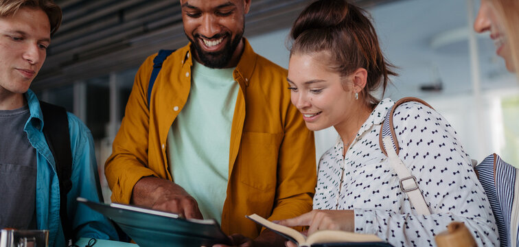 Young university friends hanging out between lectures.