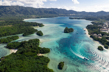 石垣島川平湾（ドローンによる空撮）